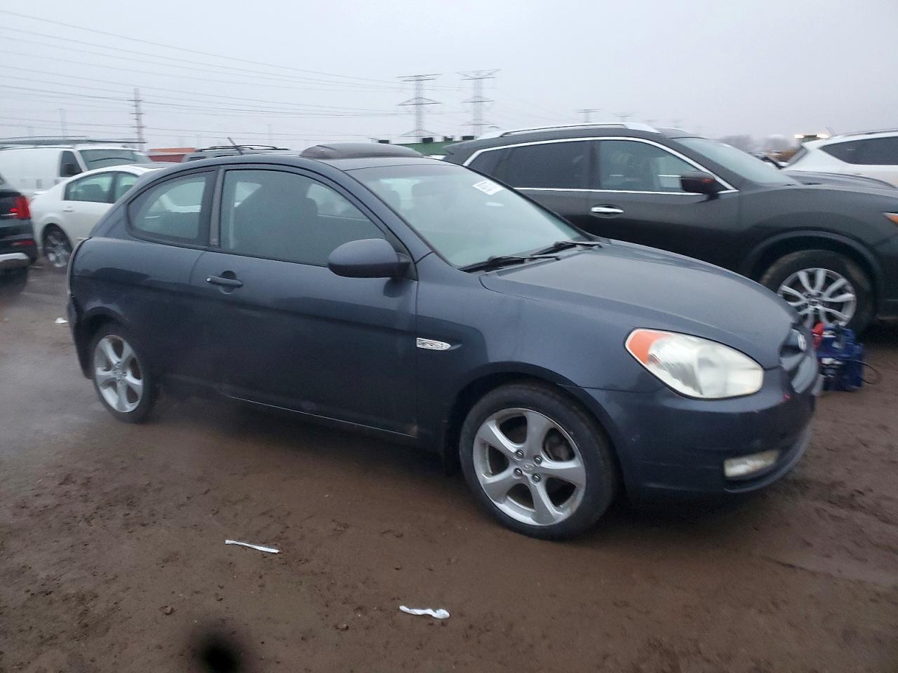2008 HYUNDAI ACCENT SE photo 4