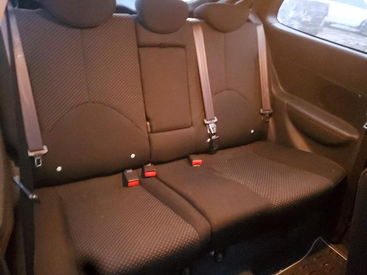 2008 HYUNDAI ACCENT SE photo 10