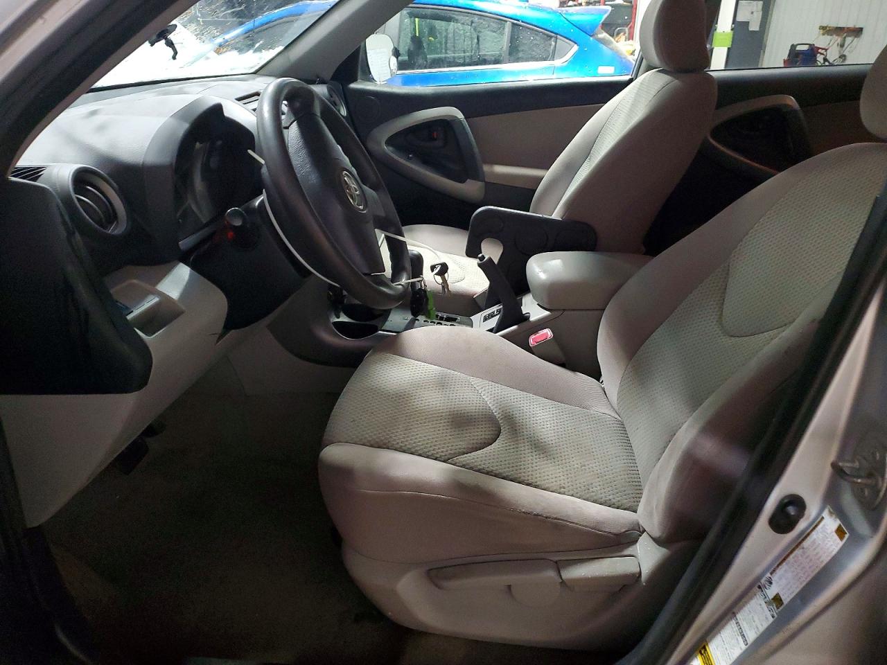 2007 TOYOTA RAV4 photo 7