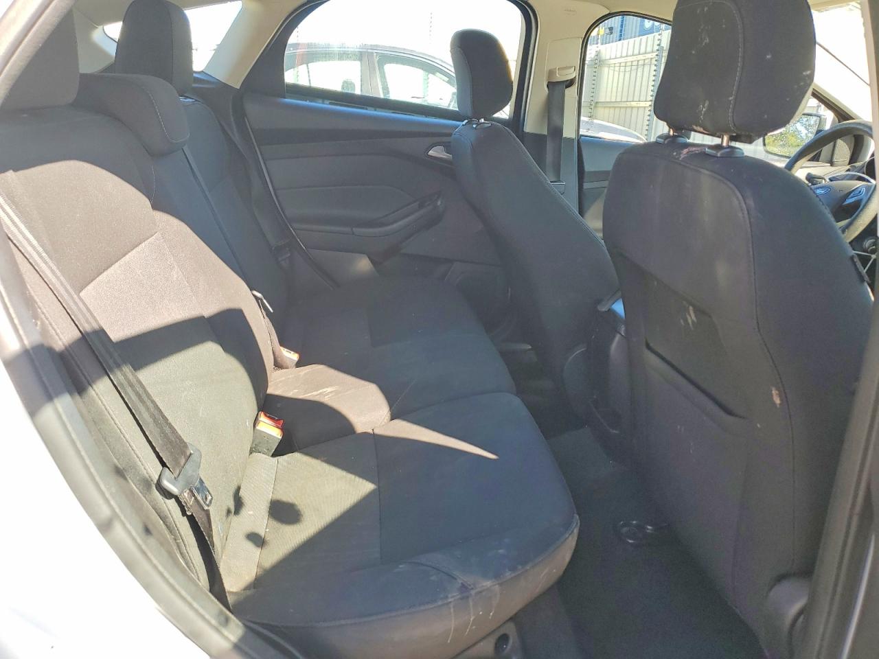 2018 FORD FOCUS SE photo 10
