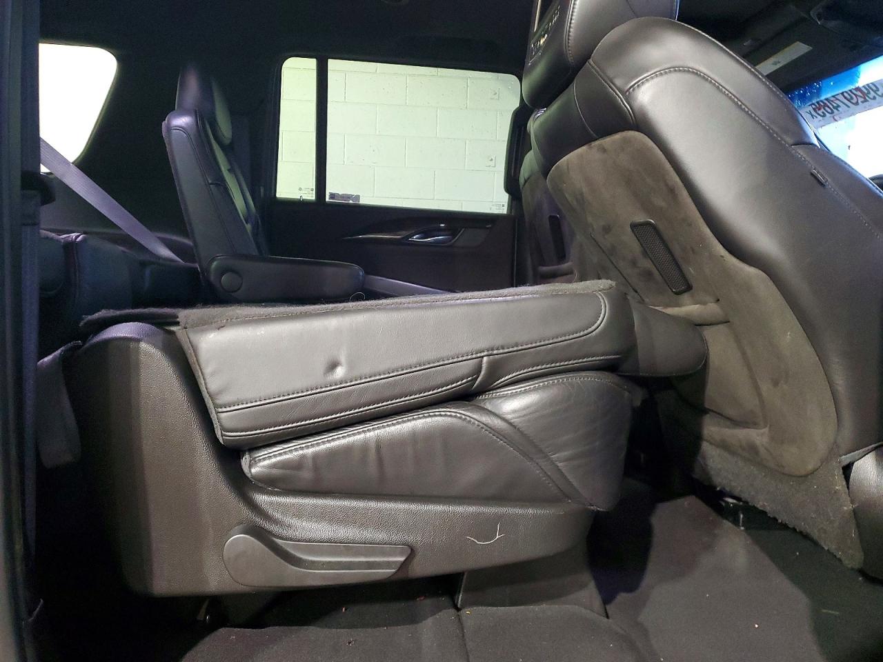 2019 CADILLAC ESCALADE ESV PLATINUM photo 11