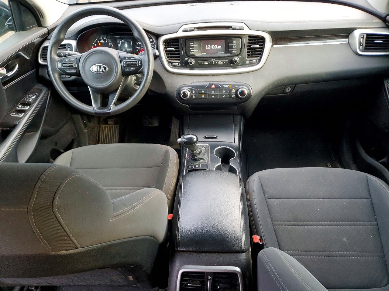2016 KIA SORENTO LX photo 8