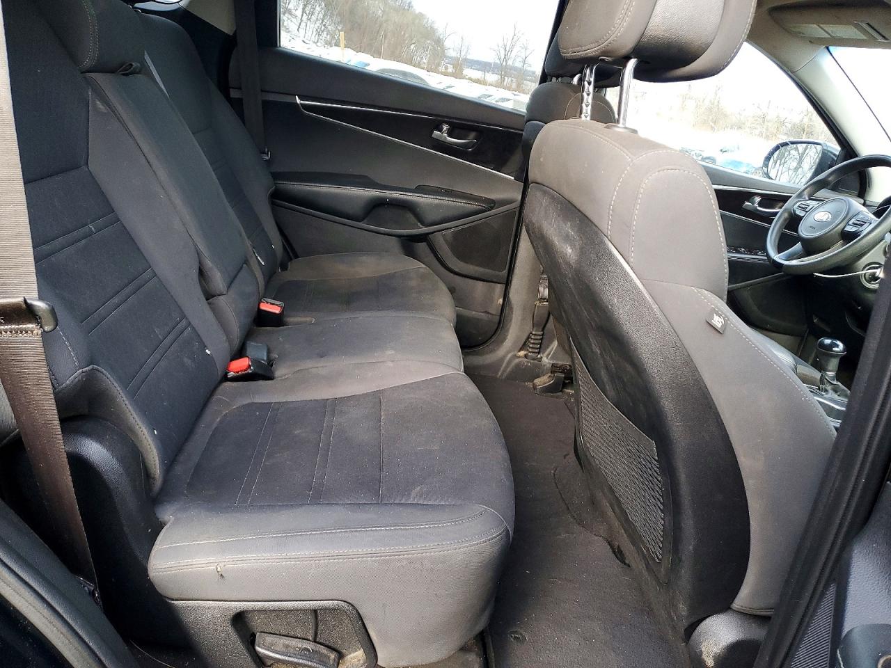 2016 KIA SORENTO LX photo 11