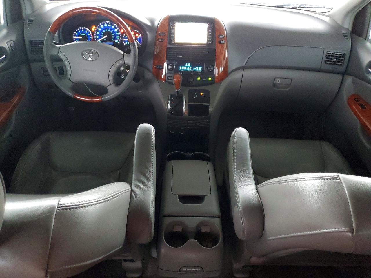 2006 TOYOTA SIENNA XLE photo 15