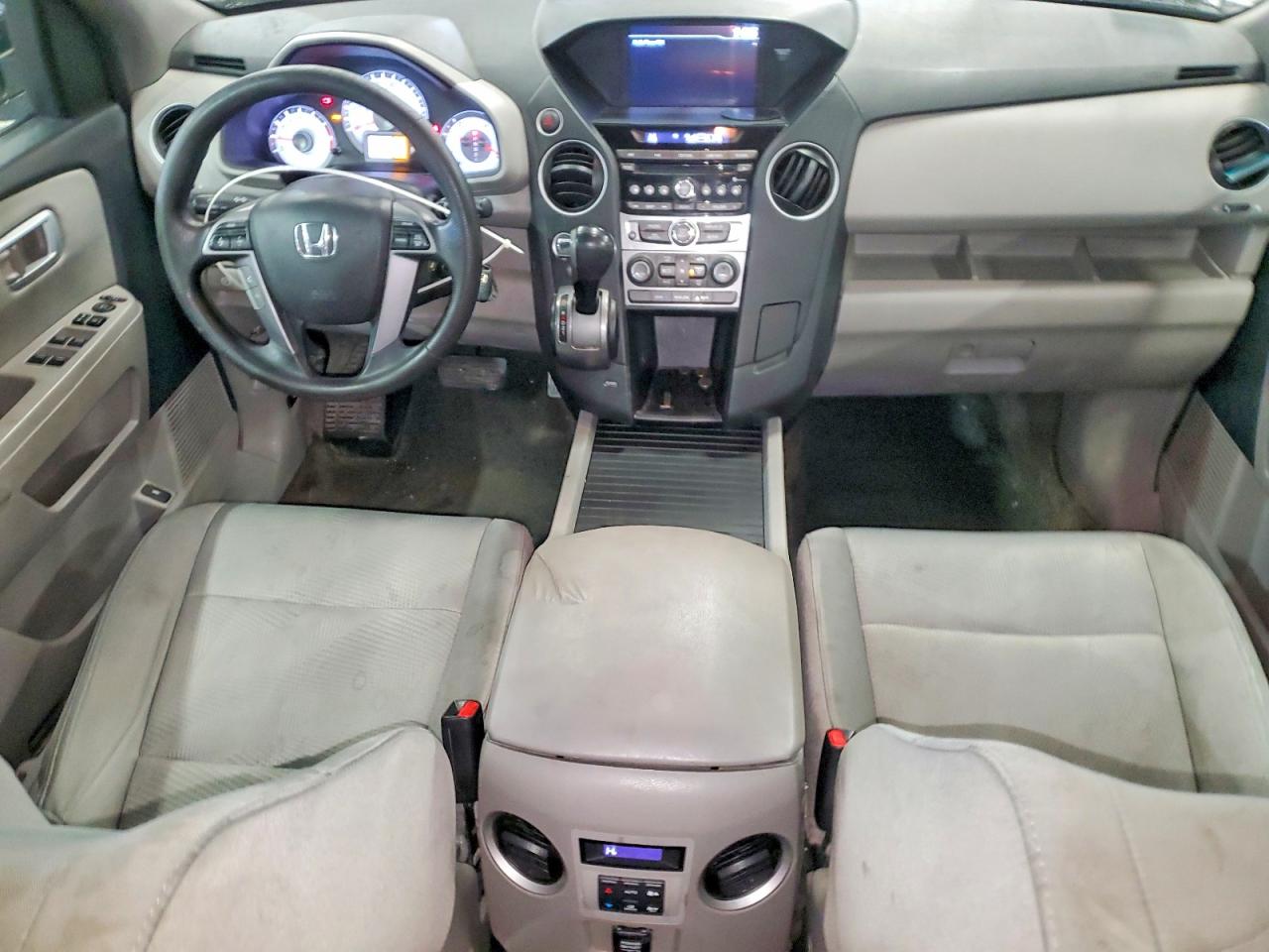 2013 HONDA PILOT LX photo 8