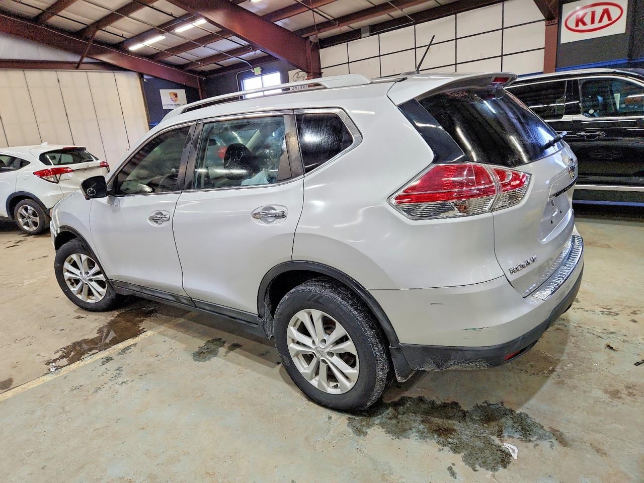 2016 NISSAN ROGUE S photo 2