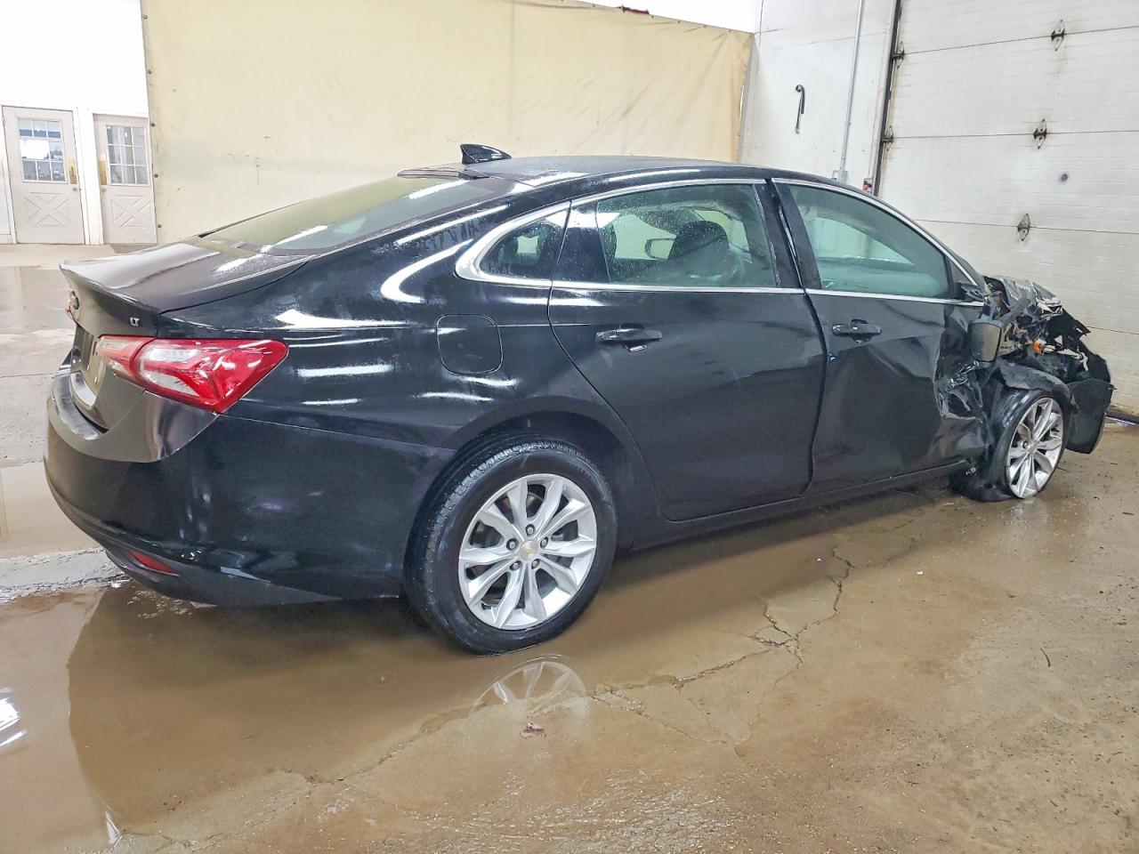 2022 CHEVROLET MALIBU LT photo 3