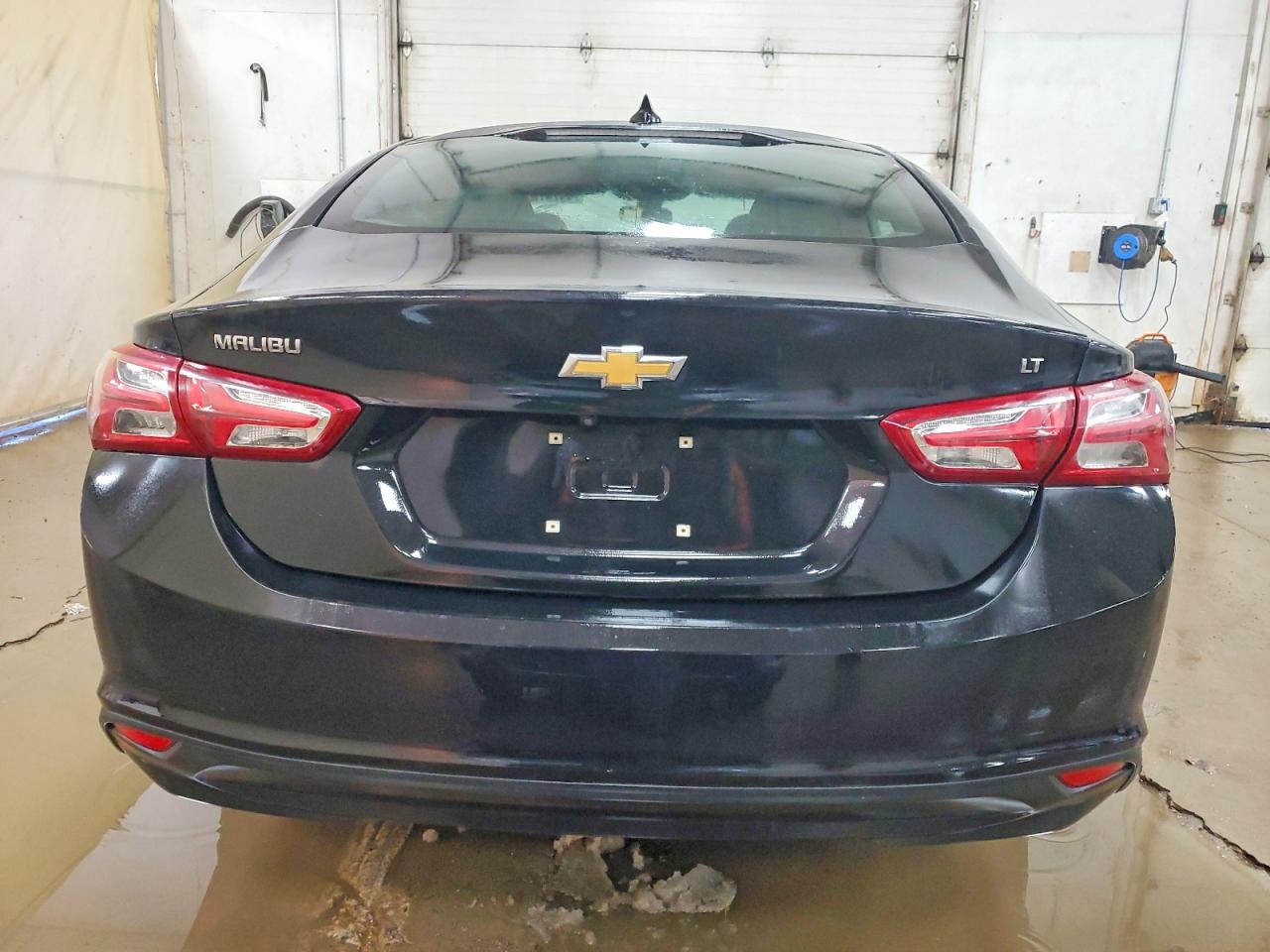 2022 CHEVROLET MALIBU LT photo 6