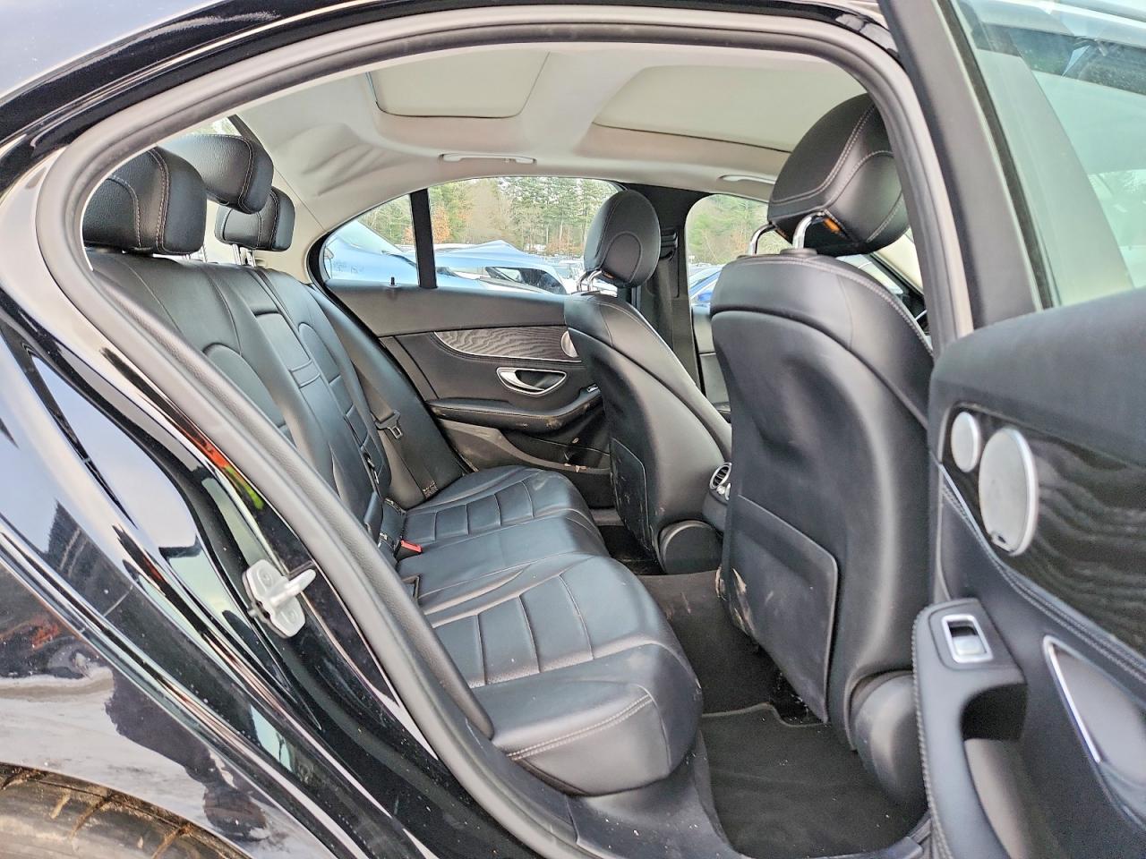 2015 MERCEDES-BENZ C 300 4MATIC photo 10