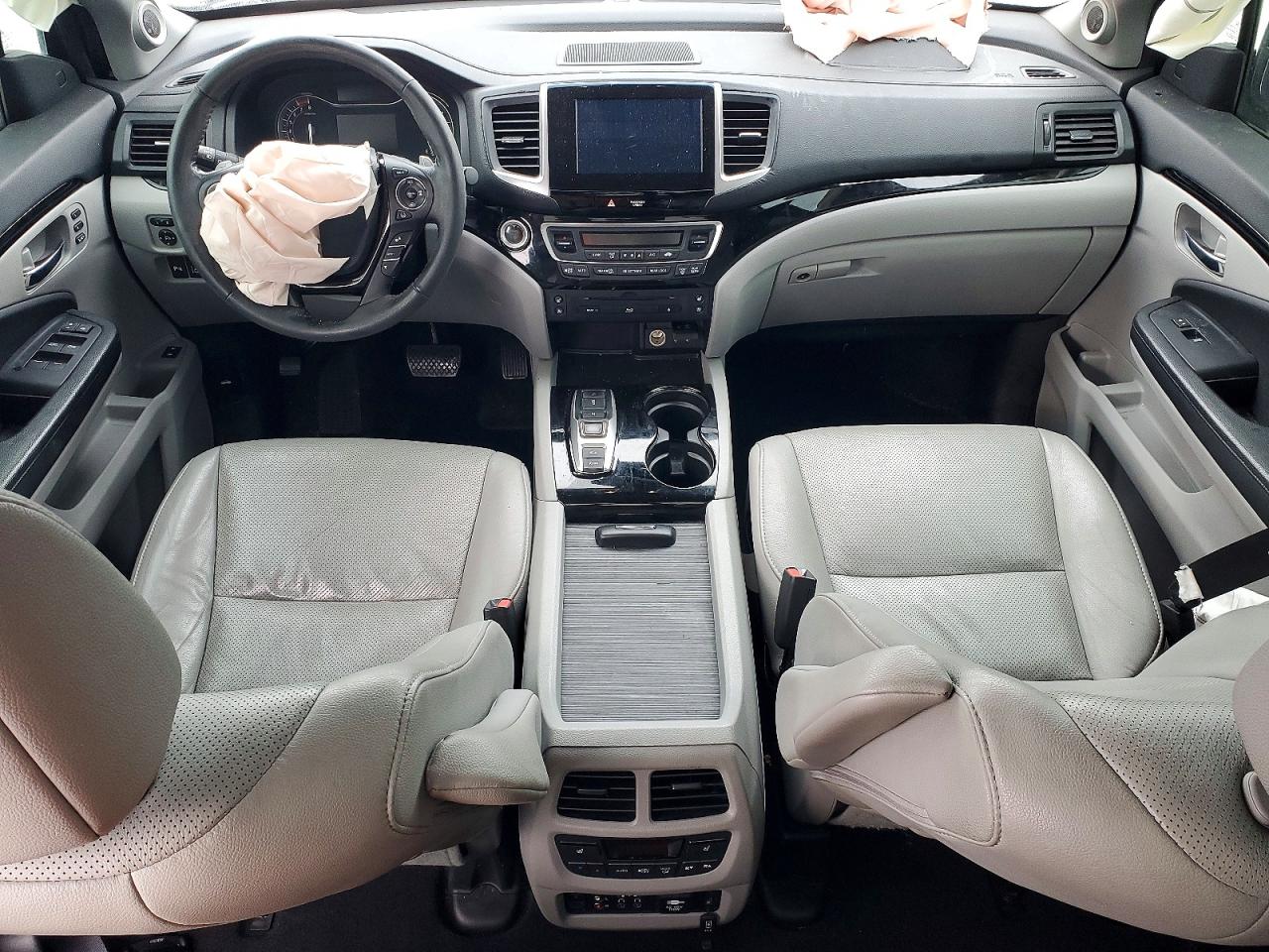2016 HONDA PILOT ELITE photo 8