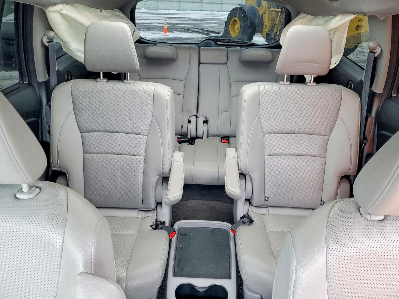2016 HONDA PILOT ELITE photo 10