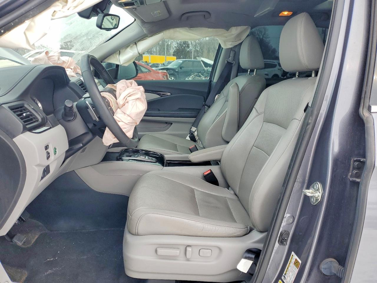 2016 HONDA PILOT ELITE photo 7