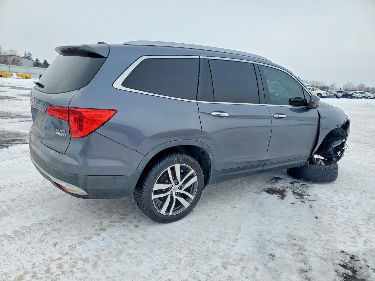 2016 HONDA PILOT ELITE photo 3