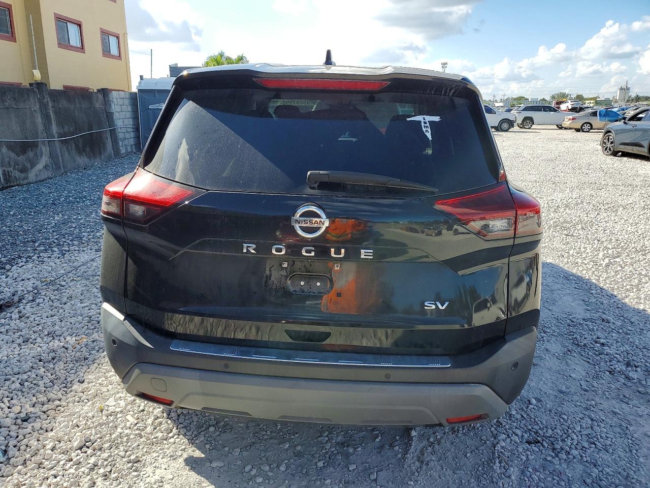 2021 NISSAN ROGUE SV photo 6