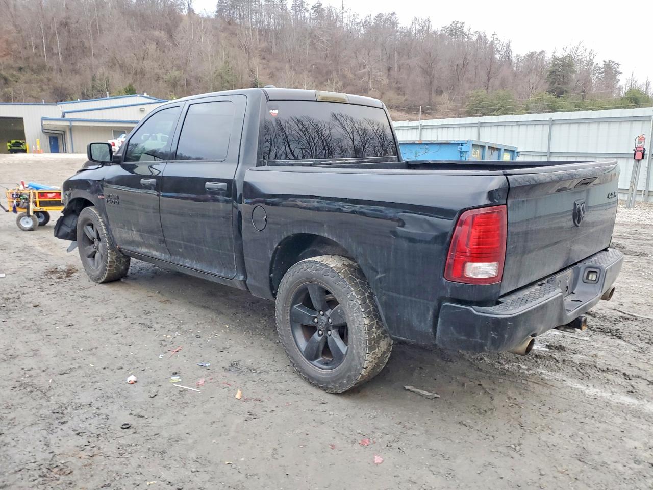 2014 RAM 1500 ST photo 2