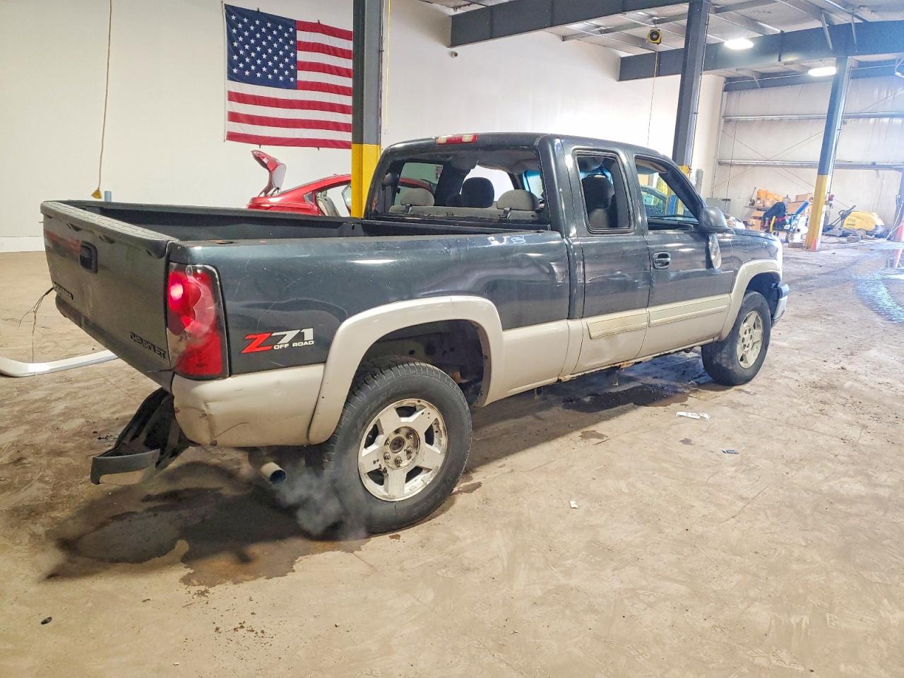 2005 CHEVROLET SILVERADO K1500 photo 3