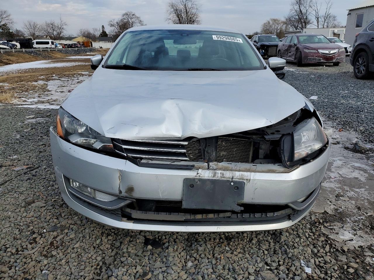 2015 VOLKSWAGEN PASSAT S photo 5