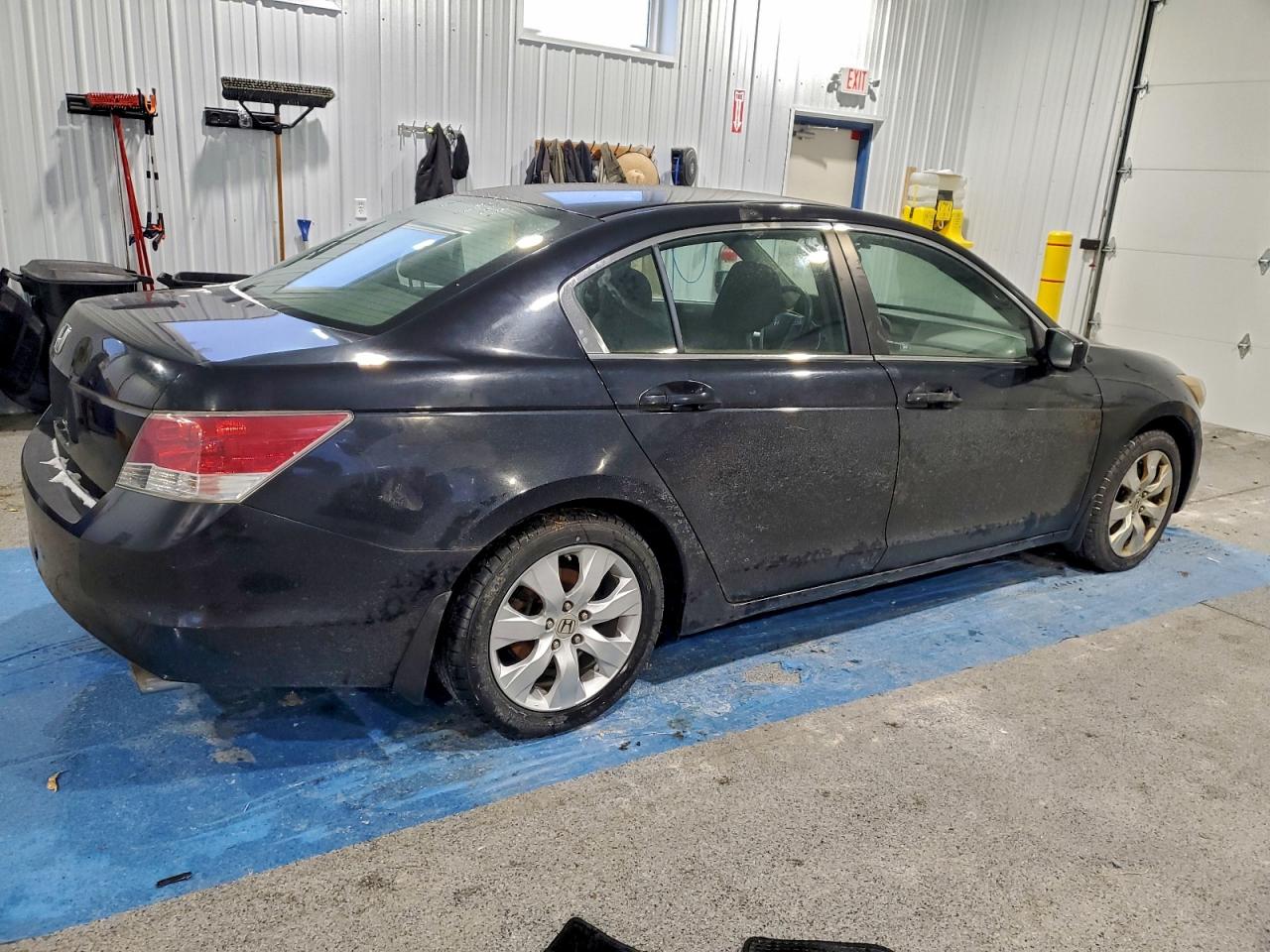 2010 HONDA ACCORD EX photo 3