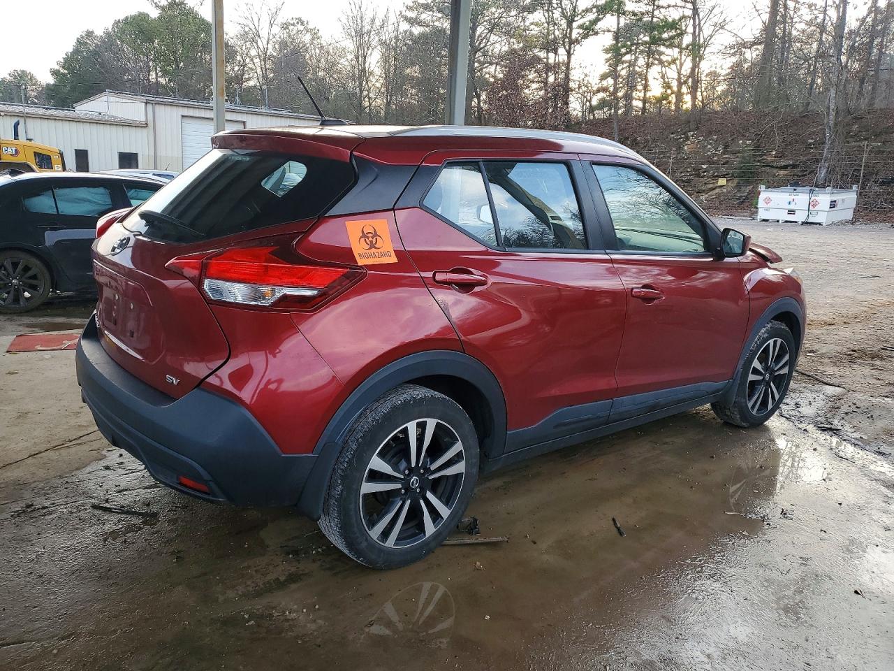 2019 NISSAN KICKS S photo 3