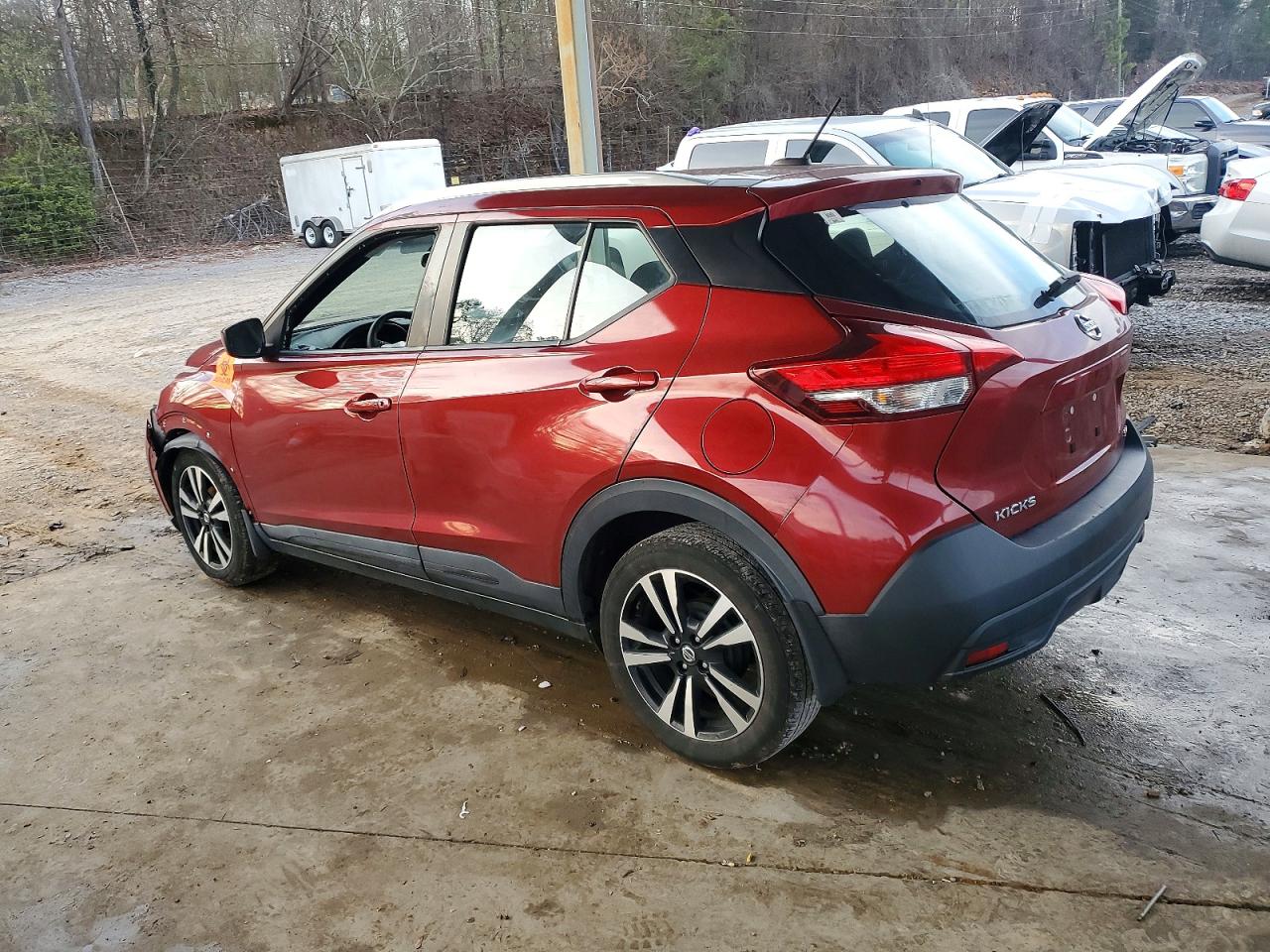2019 NISSAN KICKS S photo 2