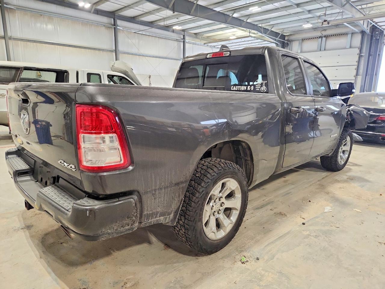 2019 RAM 1500 BIG HORN/LONE STAR photo 3