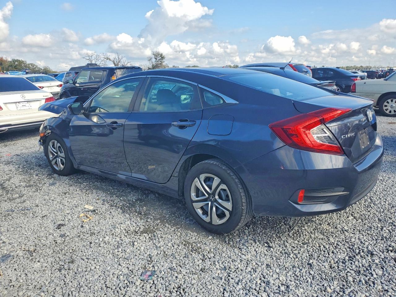 2017 HONDA CIVIC LX photo 2