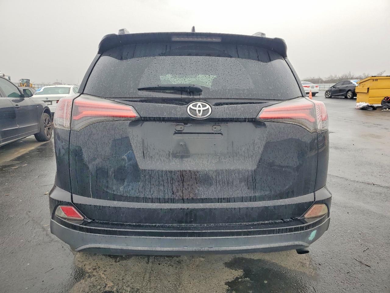 2016 TOYOTA RAV4 LE photo 16