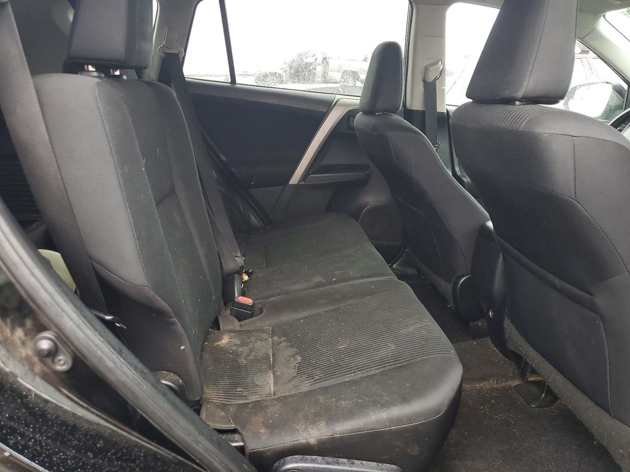 2016 TOYOTA RAV4 LE photo 31