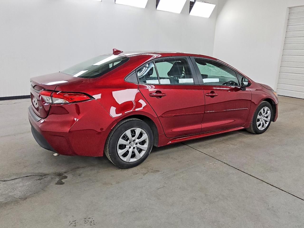 2024 TOYOTA COROLLA LE photo 3