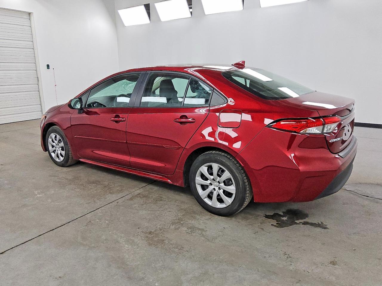 2024 TOYOTA COROLLA LE photo 2