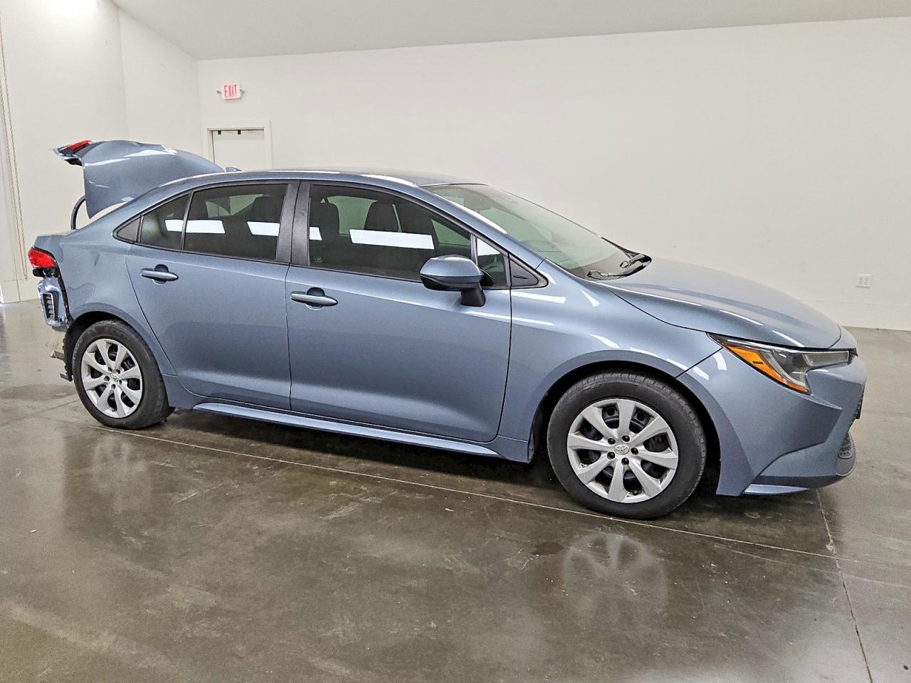 2020 TOYOTA COROLLA LE photo 4
