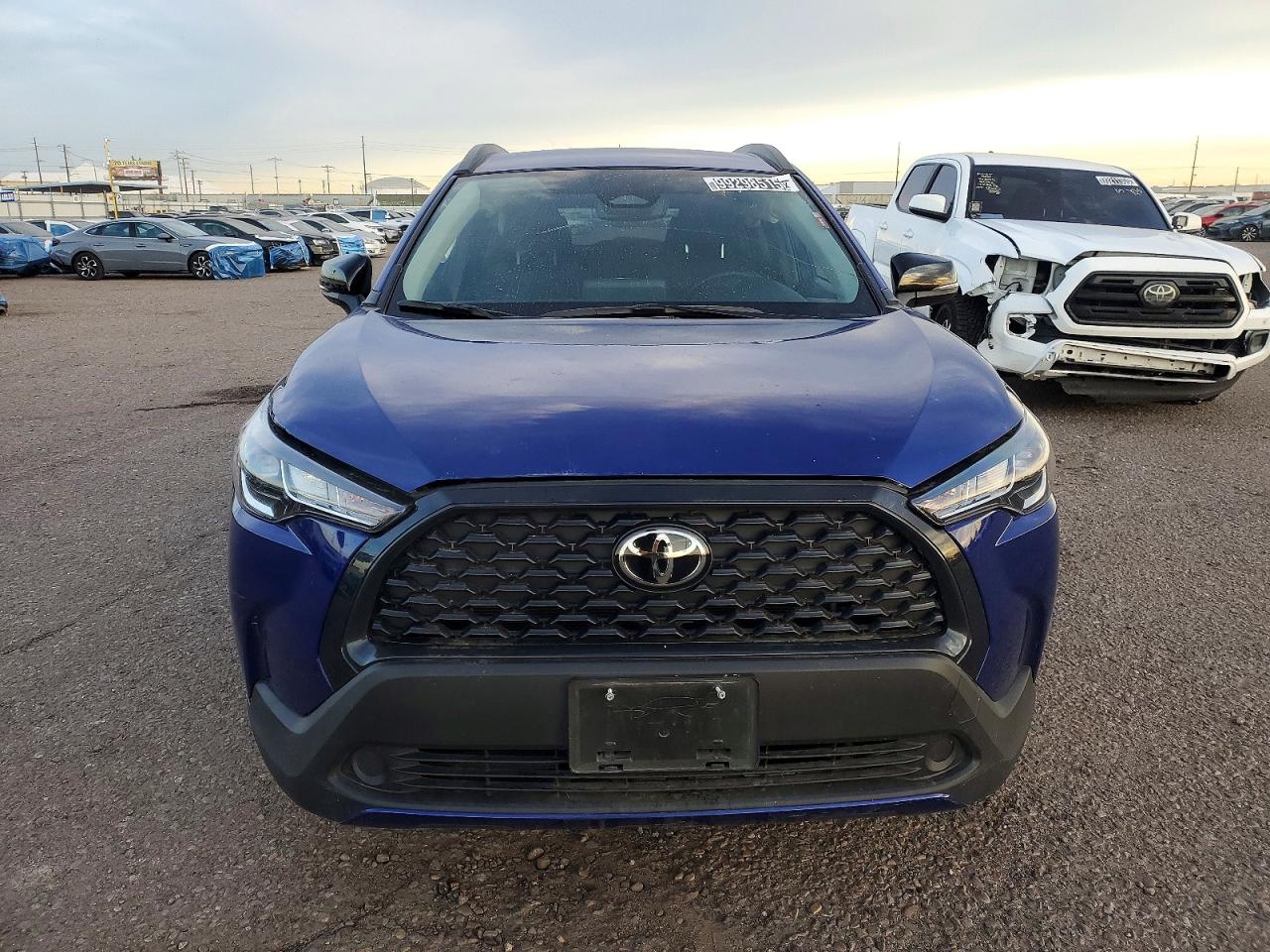 2025 TOYOTA COROLLA CROSS LE photo 5