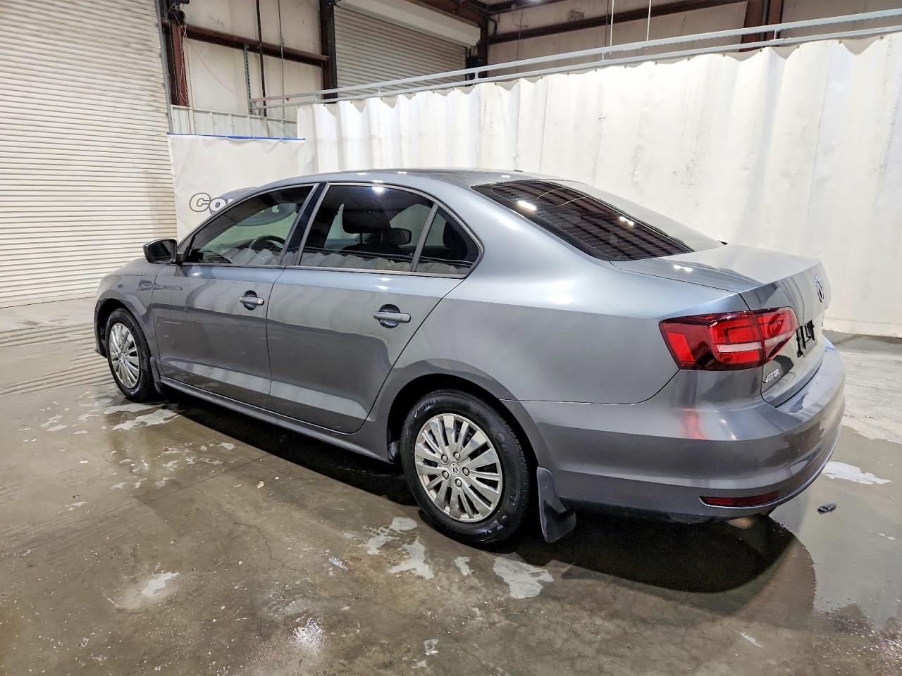 2016 VOLKSWAGEN JETTA S photo 2