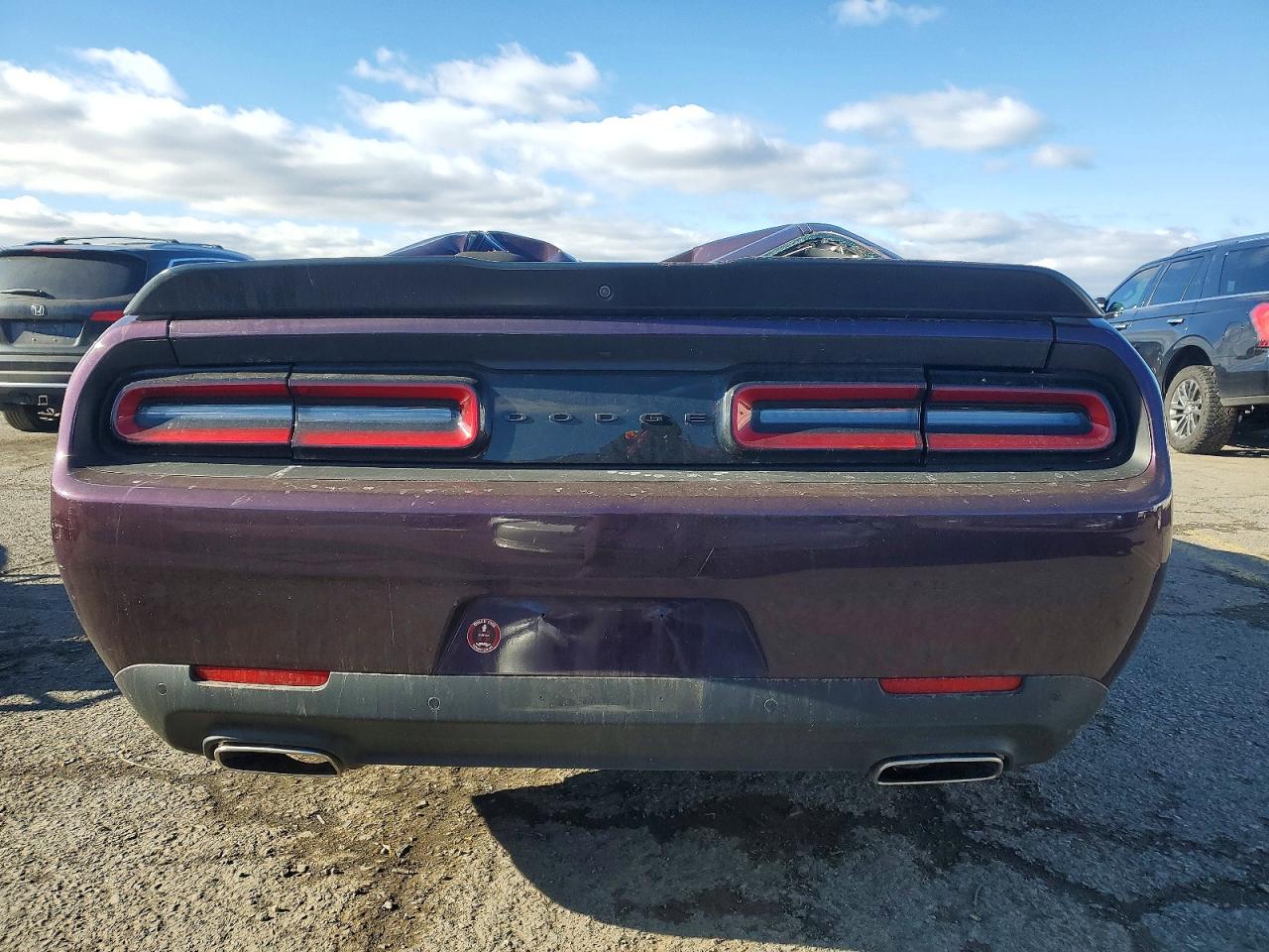 2022 DODGE CHALLENGER GT photo 6