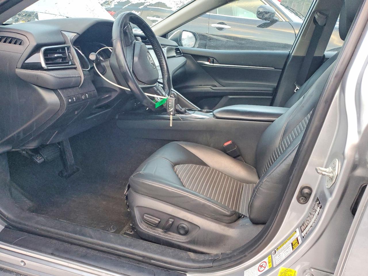 2019 TOYOTA CAMRY L photo 7