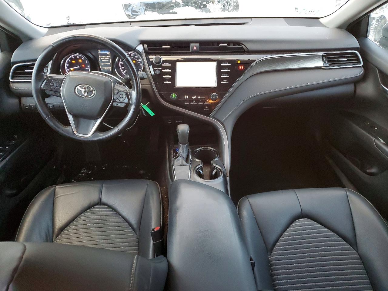 2019 TOYOTA CAMRY L photo 8