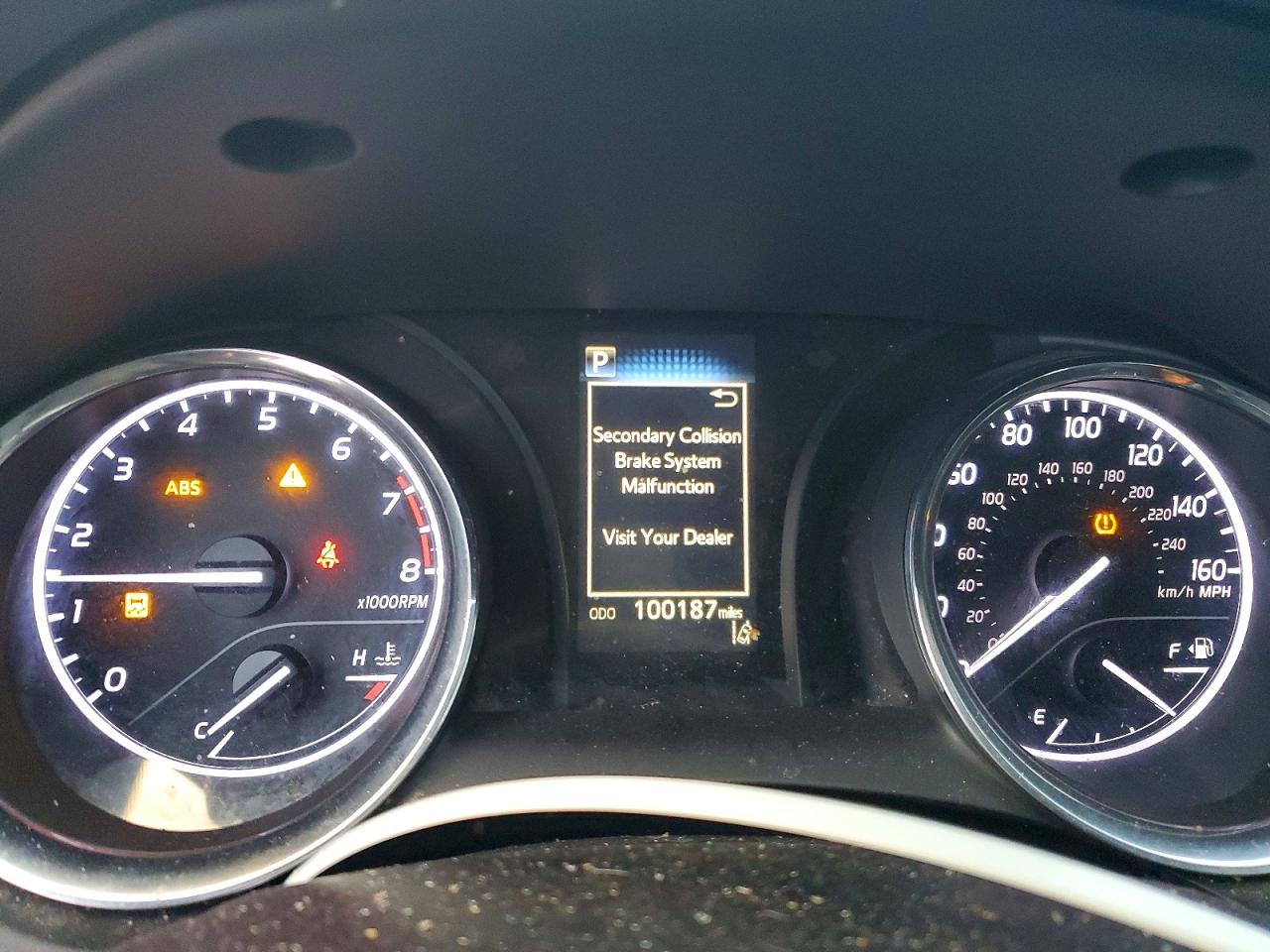 2019 TOYOTA CAMRY L photo 9