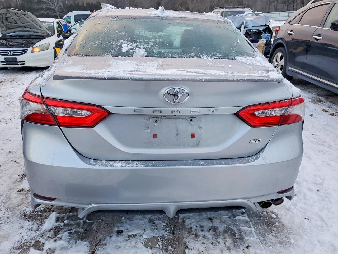 2019 TOYOTA CAMRY L photo 6