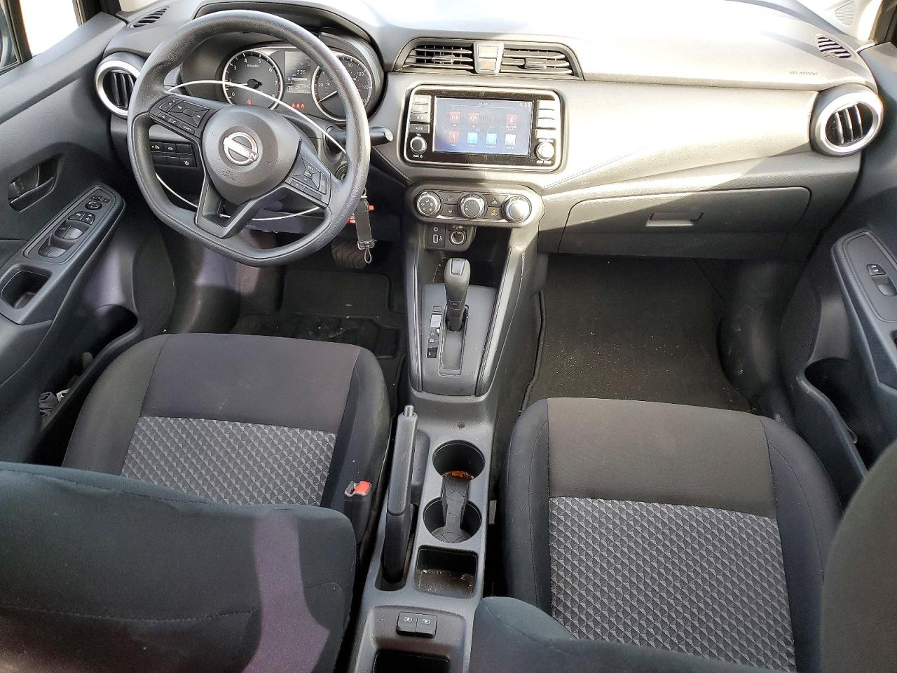 2024 NISSAN VERSA S photo 8