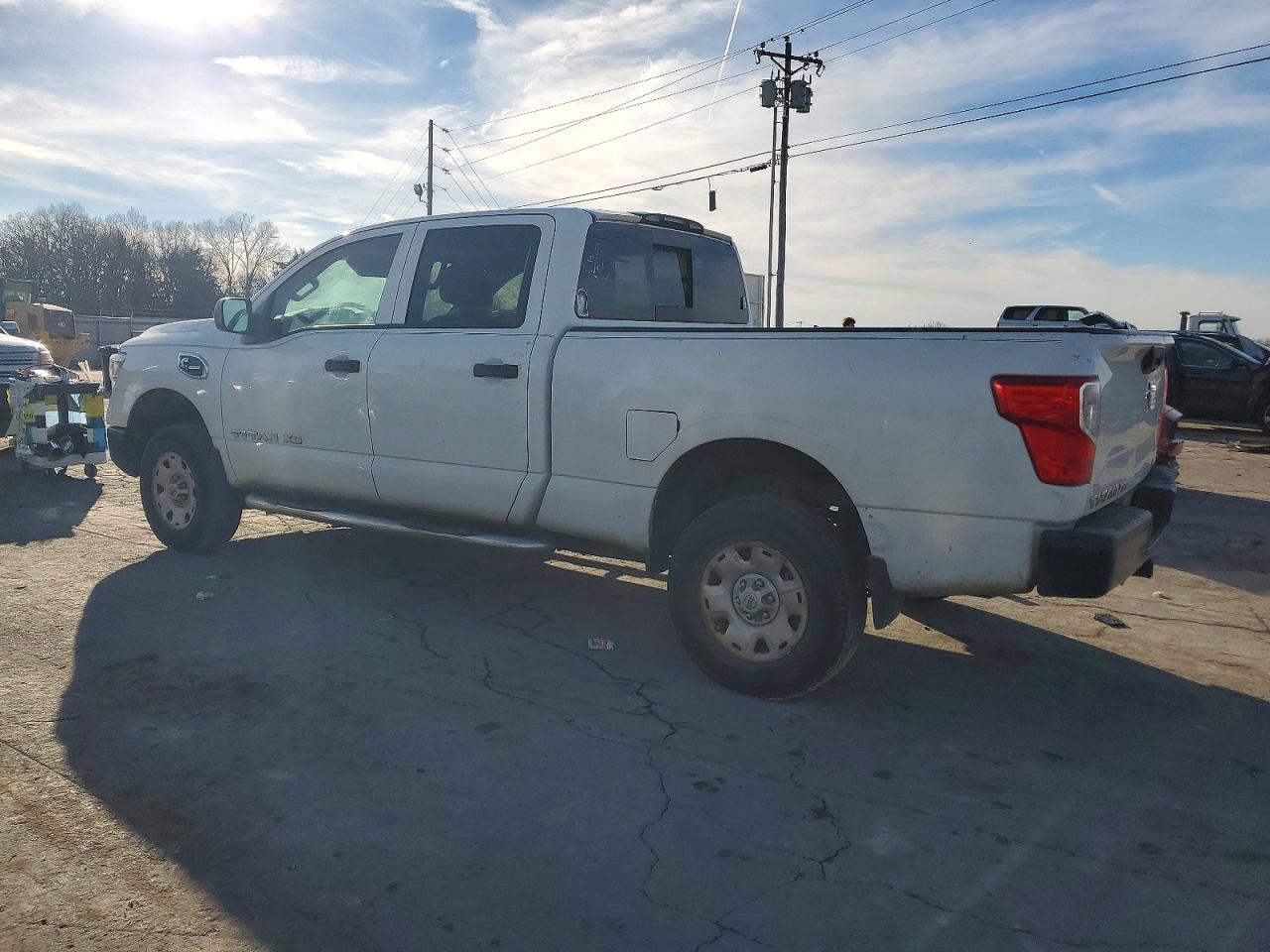 2018 NISSAN TITAN XD S photo 2