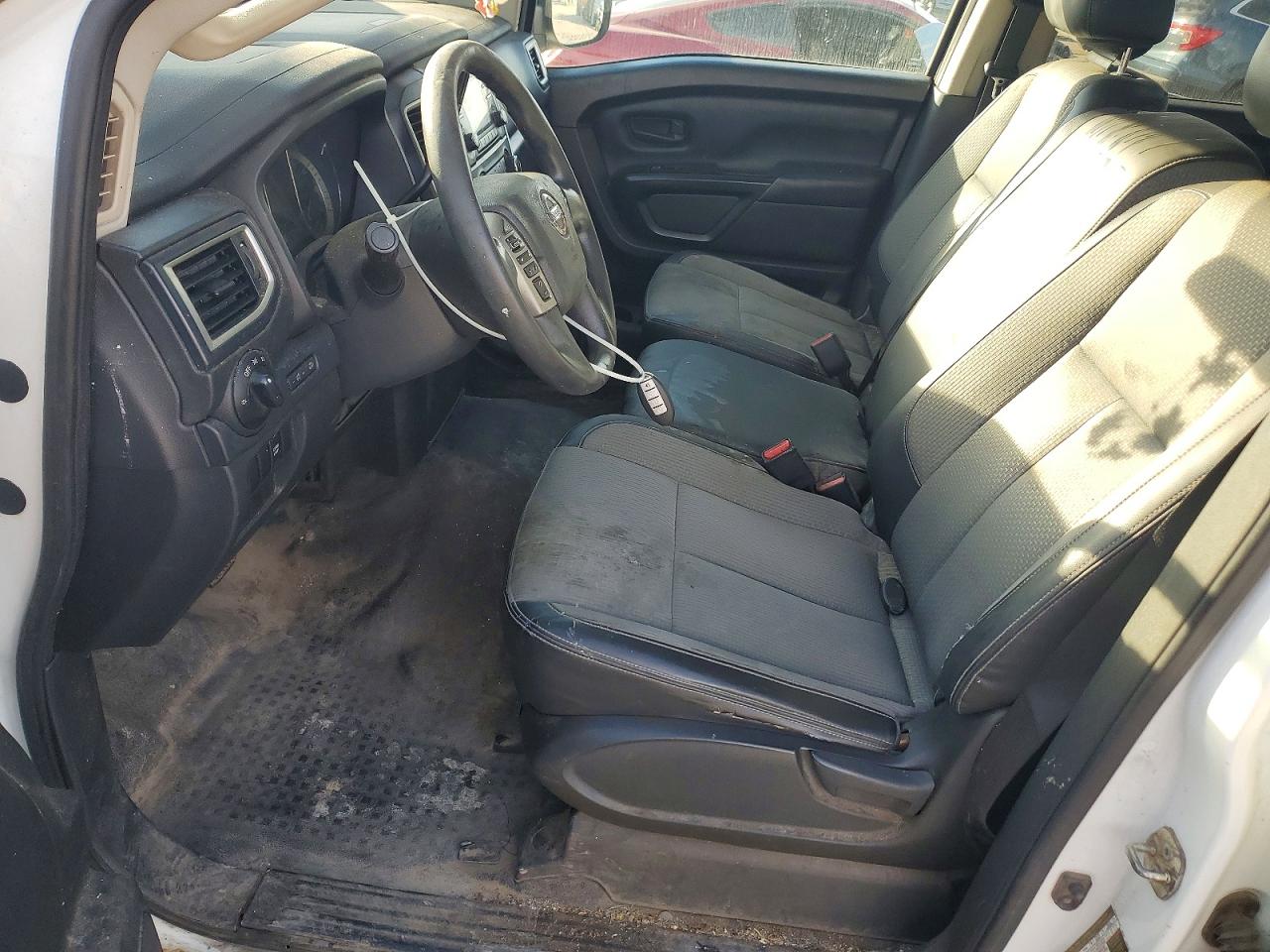2018 NISSAN TITAN XD S photo 7