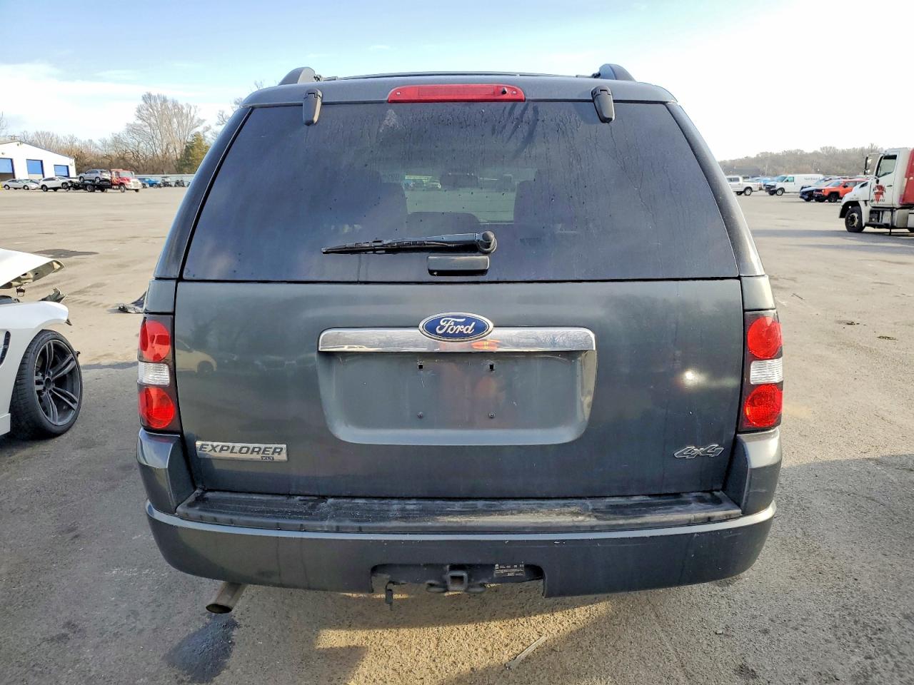 2010 FORD EXPLORER XLT photo 6