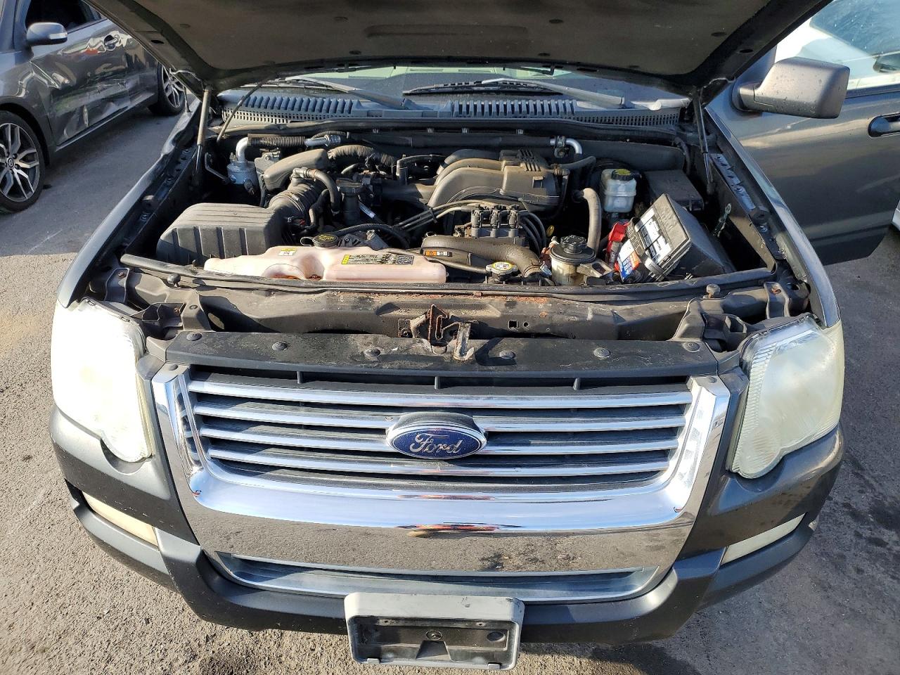 2010 FORD EXPLORER XLT photo 11
