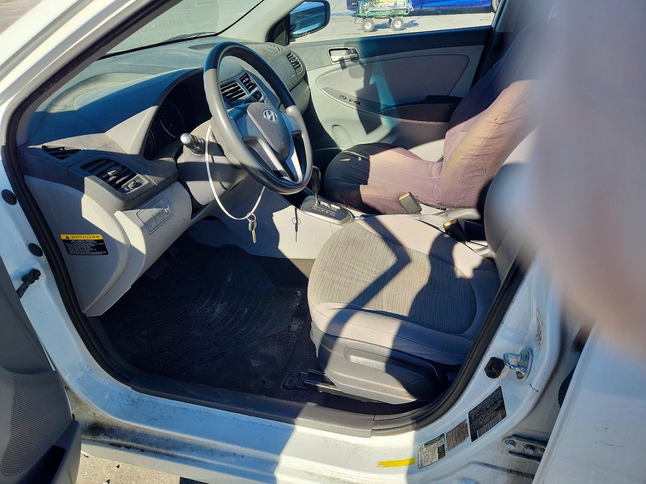 2015 HYUNDAI ACCENT GLS photo 7