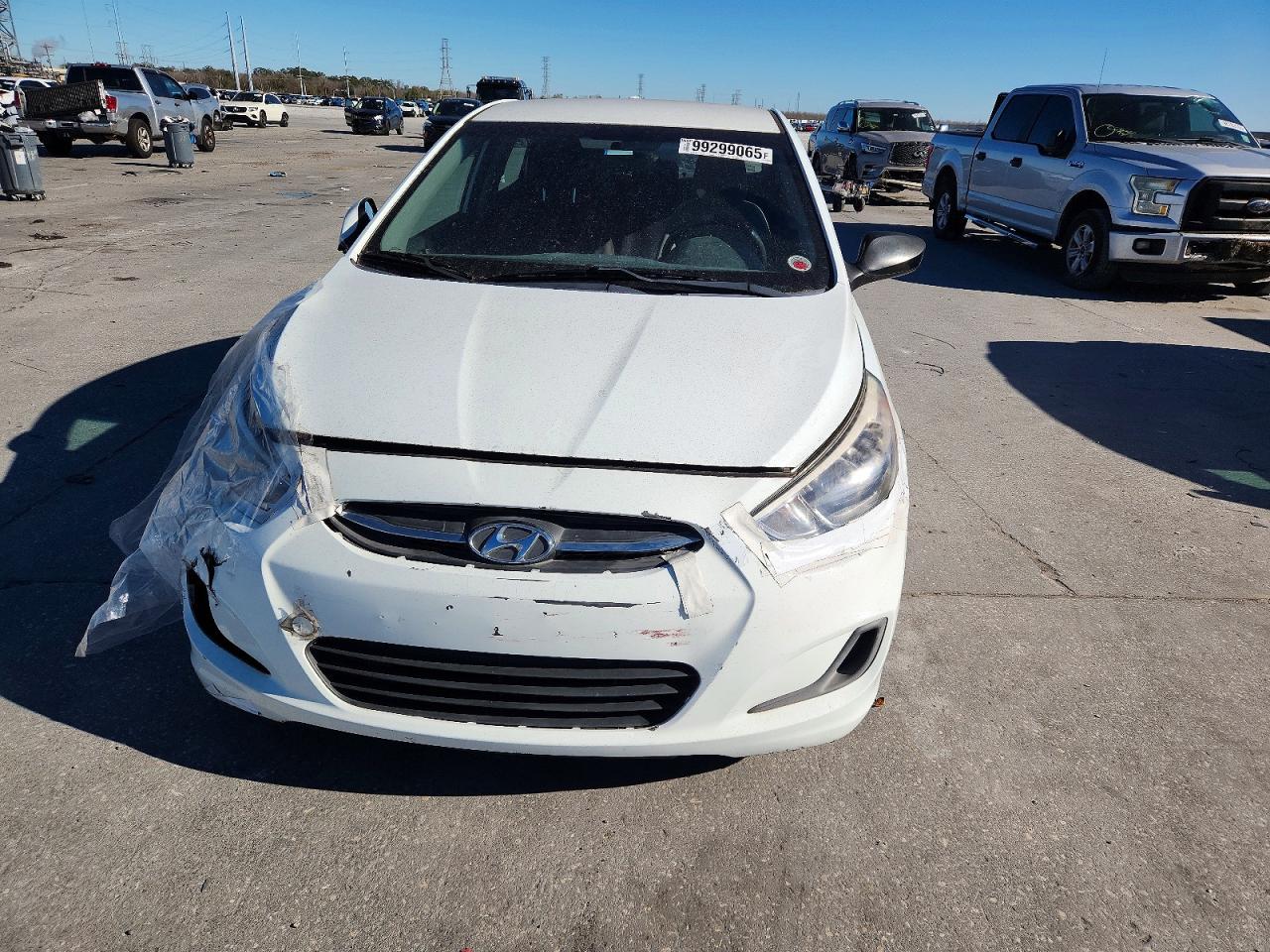 2015 HYUNDAI ACCENT GLS photo 5