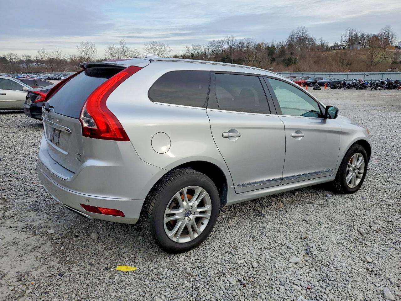 2015 VOLVO XC60 T5 PREMIER photo 7