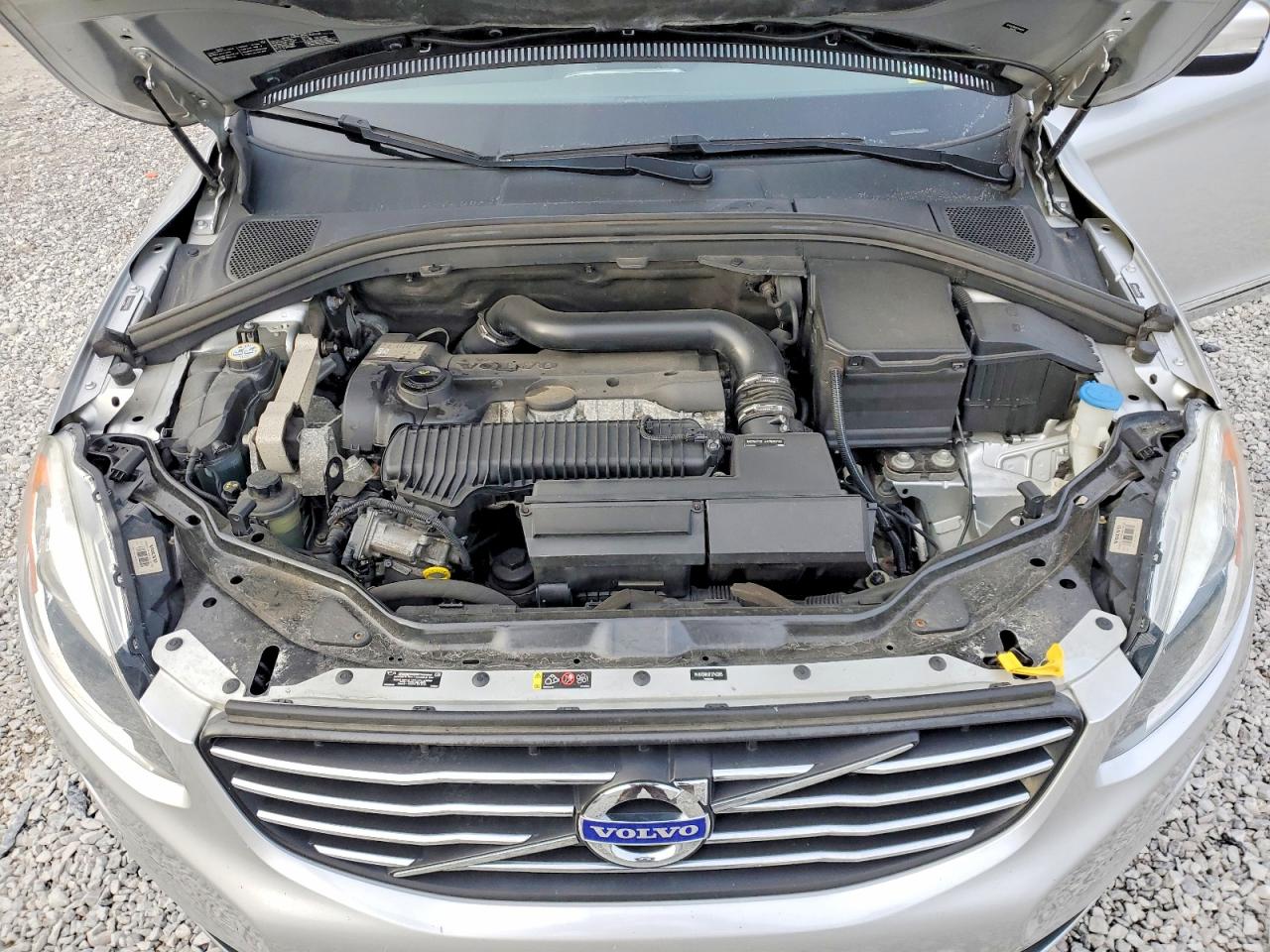2015 VOLVO XC60 T5 PREMIER photo 34