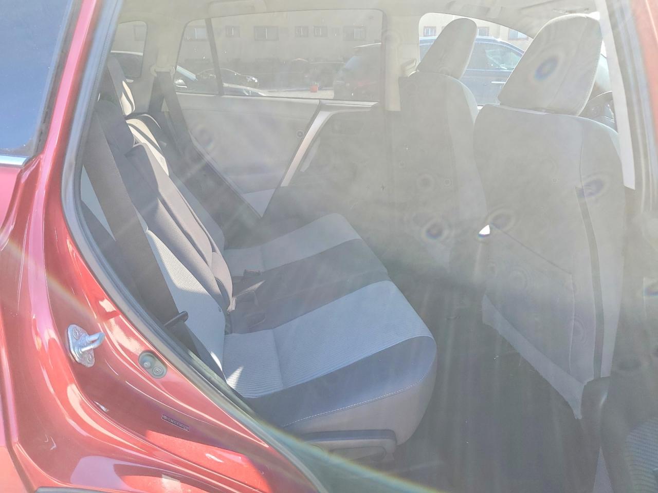 2013 TOYOTA RAV4 XLE photo 10