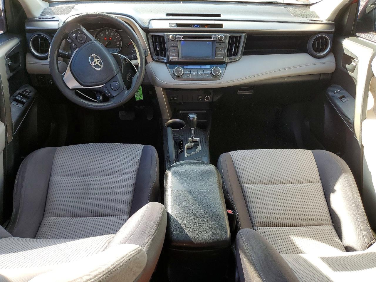 2013 TOYOTA RAV4 XLE photo 8