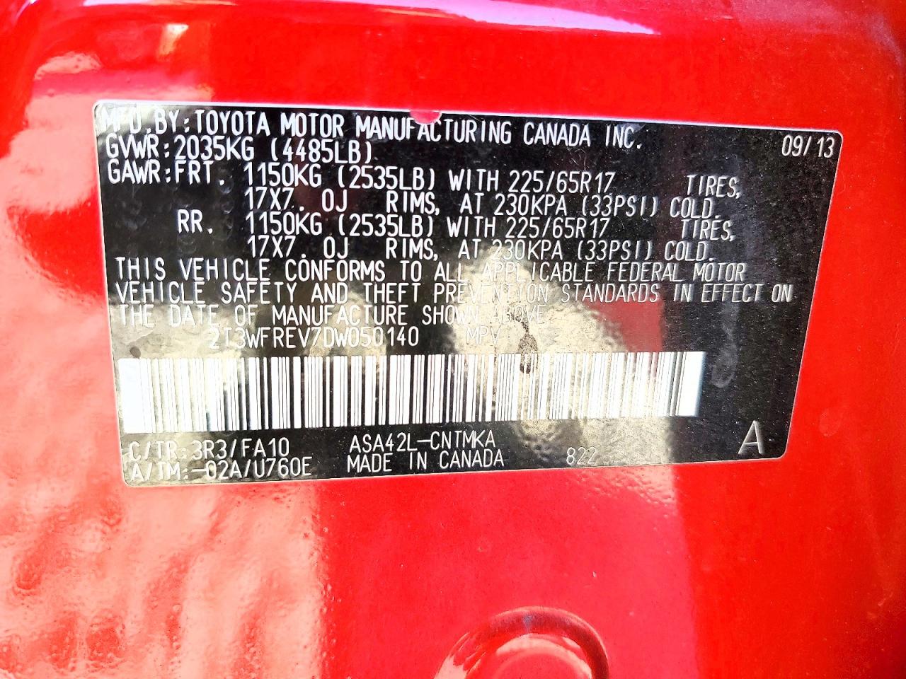 2013 TOYOTA RAV4 XLE photo 13